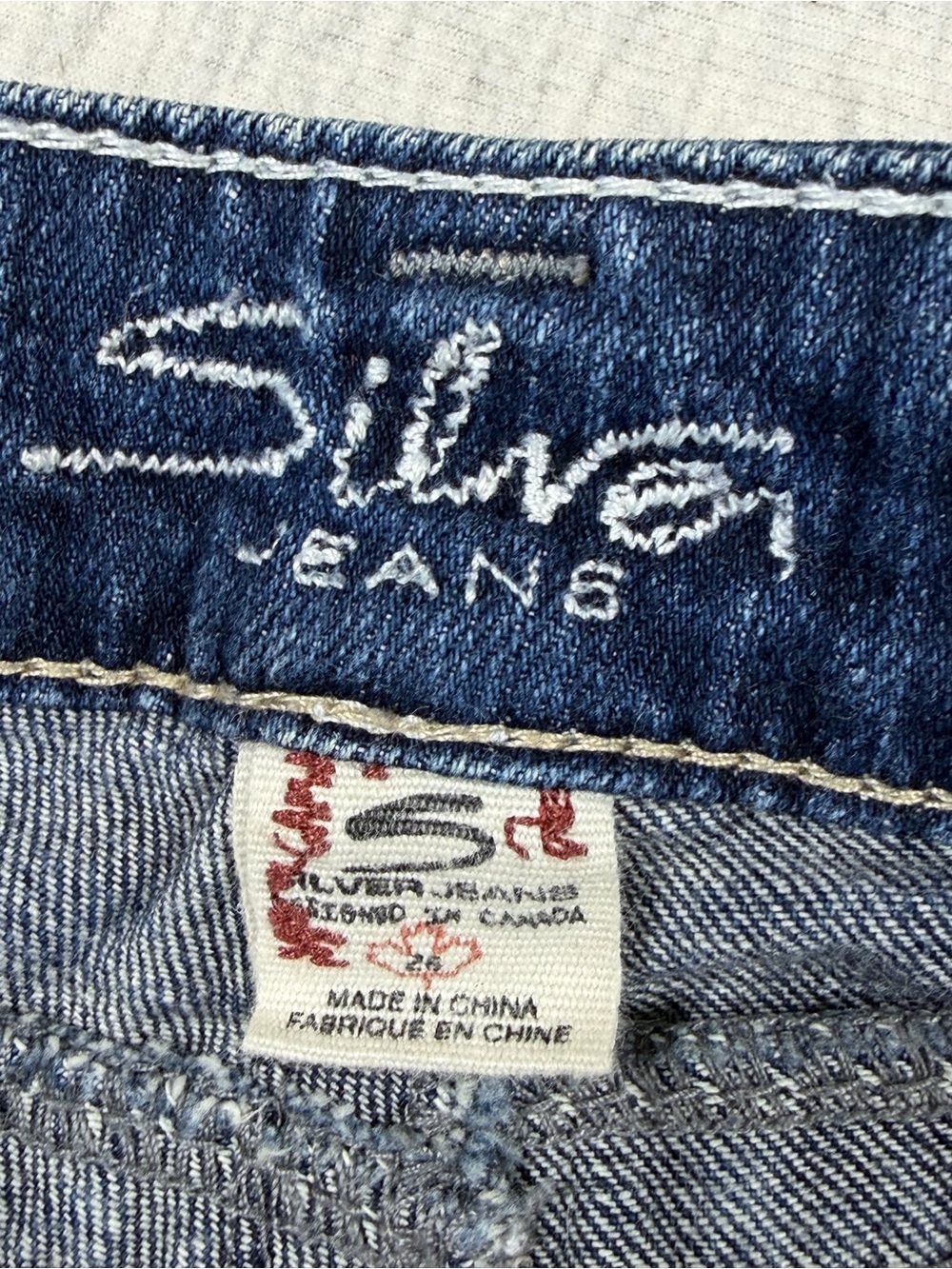Silver Jeans Twisted Bootcut Distressed Low Rise Jeans Women’s 26 Y2K Western - Picture 7 of 15